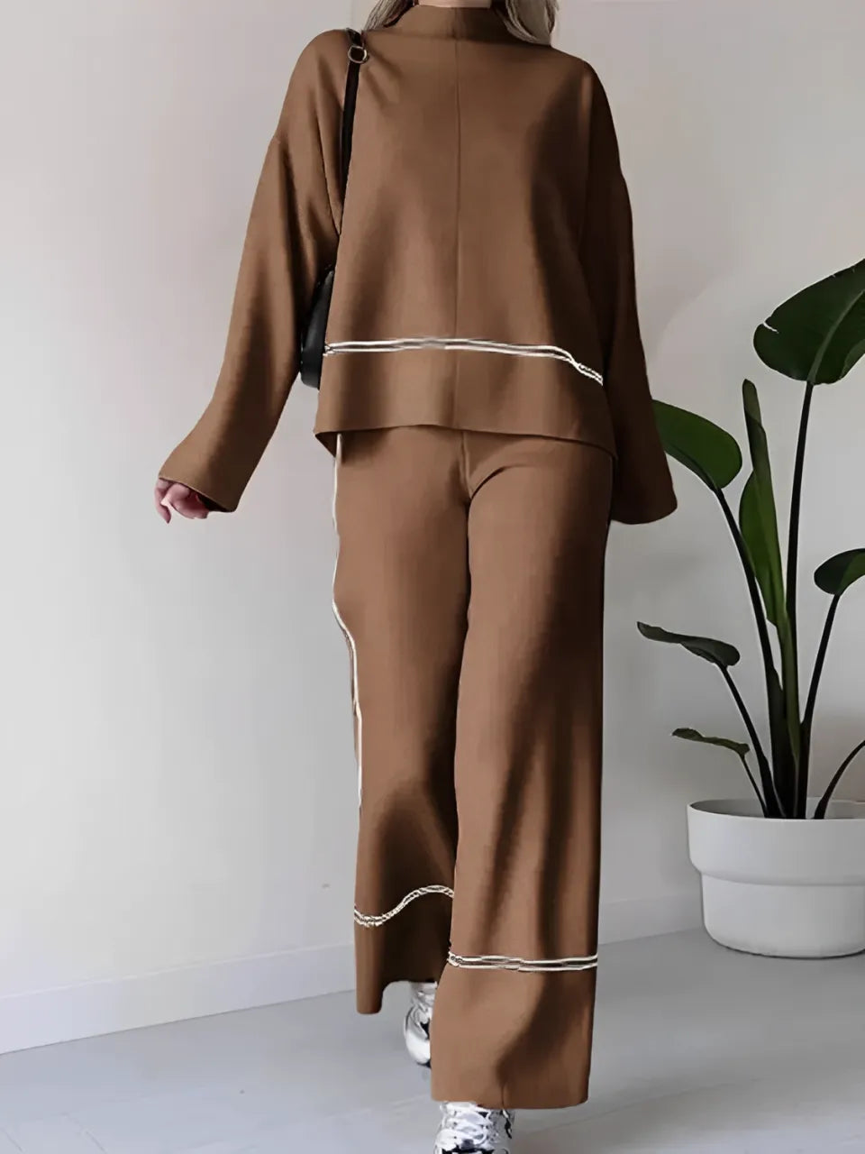 Conjunto de Tricô com Suéter Mullet Gola Alta e Calça Confortável