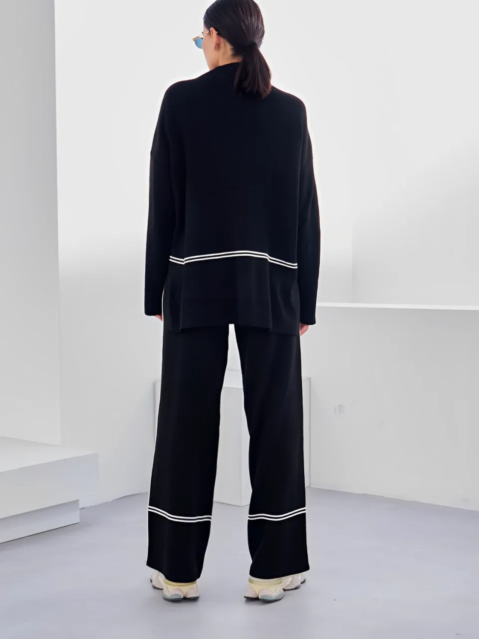 Conjunto de Tricô com Suéter Mullet Gola Alta e Calça Confortável